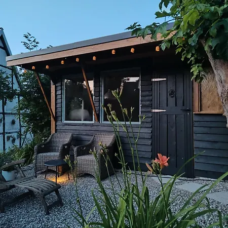 Kemp Gemuetliche Schlafhuette *