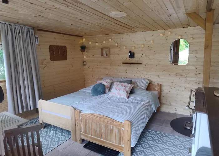 Gemuetliche Schlafhuette Niederorschel